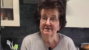 Η Γερμανίδα γιαγιά που γίνεται viral στο TikTok με τις συνταγές της