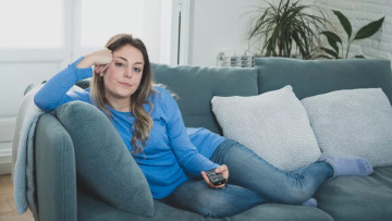 Όλη μέρα σε μία καρέκλα 1 στους 2 Έλληνες – «Καμπανάκι» για παιδιά και εφήβους
