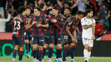 La Liga: Ο Ετά Εγιόνγκ έδωσε «φιλί ζωής» στη Λεβάντε, 3-2 την Οσασούνα, δείτε τα γκολ 