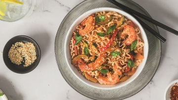 Γαριδομακαρονάδα με noodles
