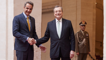 Στο Βραβείο Καρλομάγνος για τον Ντράγκι ο Μητσοτάκης: Τα μηνύματα που θα στείλει και η ευρωπαϊκή αναγνώριση της νέας Ελλάδας
