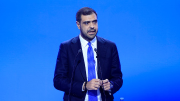 Μαρινάκης στο συνέδριο της ΝΔ: «Ο πυρσός είναι οι κοινές μας ιδέες, το “εμείς” και όχι το “εγώ”»