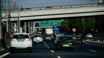 Καθυστερήσεις στην Αττική Οδό στο ρεύμα προς Αεροδρόμιο

