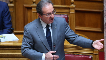 Βουλή: Δεκτή κατά πλειοψηφία η τροπολογία για την επιτάχυνση της ποινικής διαδικασίας σε υποθέσεις βουλευτών