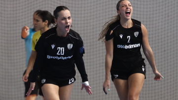 ΠΑΟΚ - ΑΕΚ 35-29: Άνετος ο Δικέφαλος του βορρά ισοφάρισε σε 1-1 τη σειρά των τελικών της Α1 χάντμπολ γυναικών, βίντεο 