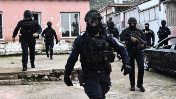 «Δεν πρόλαβε να πεθάνει ο πατέρας μου και καταπάτησαν το ποιμνιοστάσιο μας»: Οι καταγγελίες που οδήγησαν στην οικογενειακή εγκληματική οργάνωση στην Κρήτη