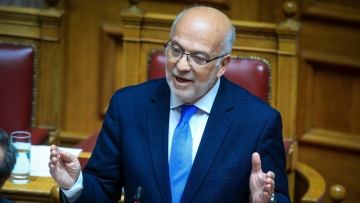 Φλωρίδης κατά Κωνσταντοπούλου: Το κόμμα της οδηγείται σε αφανισμό, διώκεται για ποινικά αδικήματα που διέπραξε ως πολίτης και ως δικηγόρος