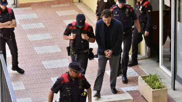 Ούτε ώρα δεν έμεινε στη φυλακή ο Τζόναθαν Άντικ της Mango για τον θάνατο του πατέρα του, πλήρωσε €1 εκατ. εγγύηση και αφέθηκε ελεύθερος
