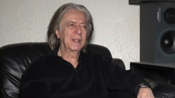 Κώστας Τουρνάς: Έχω σκεφτεί να σταματήσω να τραγουδάω, μεγαλώνω και οι αντοχές δεν είναι οι ίδιες
