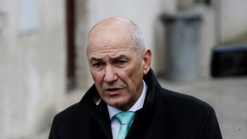 Ο Γιάνεζ Γιάνσα εξελέγη πρωθυπουργός της Σλοβενίας
