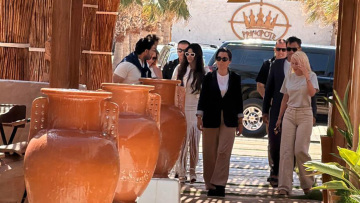 Στιγμές χαλάρωσης στο Principote στη Μύκονο για την Κίμπερλι Γκίλφοϊλ, δείτε φωτογραφίες