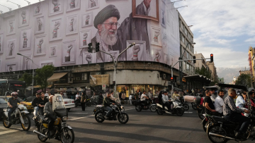Το διπλωματικό θρίλερ για το τέλος του πολέμου μεταξύ ΗΠΑ και Ιράν: Οι αντιφάσεις, τα «αγκάθια» και οι κρίσιμες αποφάσεις