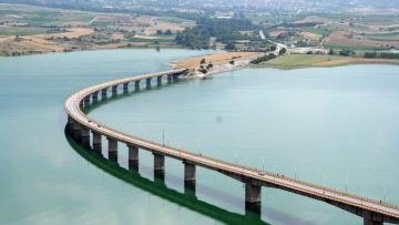 Θρίλερ στην Κοζάνη με νεκρό άνδρα σε λίμνη, ήταν μέσα σε αυτοκίνητο
