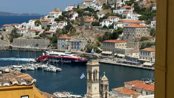 Χωροταξικό τουρισμού: Οριο κλινών, φέρουσα ικανότητα και «Airbnb» διχάζουν τον τουριστικό κλάδο