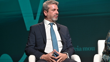 Μπίζας: Η δουλειά του νοσηλευτή θέλει ψυχή – Στην Ελλάδα κυριαρχεί η «σιωπηλή παραίτηση»