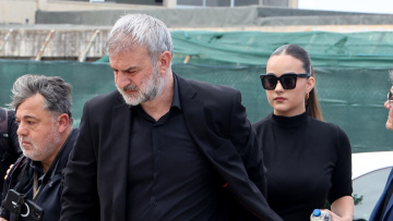 Συγκλόνισε ο Τραϊανός Δέλλας στον επικήδειό του στο τελευταίο αντίο στη Γωγώ Μαστροκώστα: «Ξεκουράσου αγάπη μου, να είσαι σίγουρη ότι πάλι εσένα θα ερωτευόμουν»