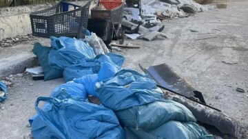 Συνελήφθησαν δύο άτομα επειδή πέταξαν σκουπίδια σε οικόπεδο στον Βοτανικό