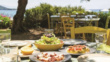 Πού θα φάτε στη Μάνη – 5 ταβέρνες για αυθεντικές γεύσεις