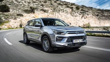 Δοκιμάζουμε το εντυπωσιακό KGM Korando - Πόσο κοστίζει στην Ελλάδα;
