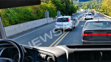 Τι πρόστιμο θα πληρώσει ο... εγκληματίας οδηγός που προσπέρασε 8 αυτοκίνητα σε κλειστή στροφή