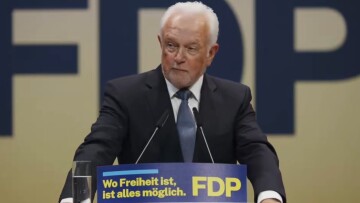 Νέος αρχηγός του γερμανικού FDP o Βόλφγκανγκ Κουμπίκι, διαδέχεται τον παραιτηθέντα Κρίστιαν Ντυρ