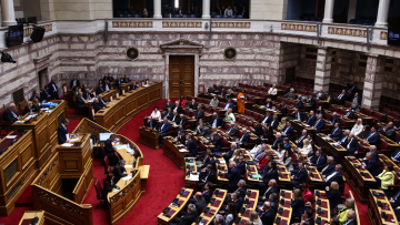 «Εβδομάδα δημοσκοπήσεων» μετά τα νέα κόμματα: Ανεπηρέαστο το προβάδισμα της ΝΔ, ο Τσίπρας καθαρά δεύτερος, μάχη Καρυστιανού με ΠΑΣΟΚ για την τρίτη θέση