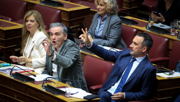 Ανεξαρτητοποιούνται σήμερα Χαρίτσης, Ηλιόπουλος, Αχτσιόγλου, Τζανακόπουλος, Ζεϊμπέκ, Τζούφη και Φωτίου, διαλύεται η ΚΟ της Νέας Αριστεράς
