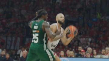 O Ολυμπιακός απαντά με screenshot για το φάουλ Ναν σε Φουρνιέ: «Δεν χρειάζεται κάποιο σχόλιο» 