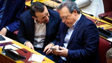 Εκρηκτικό κλίμα στον ΣΥΡΙΖΑ με μήνυμα Παππά προς Φάμελλο: Τα 3 σενάρια και η διάθεση «μεγάλου ξεκαθαρίσματος» στην Κεντρική Επιτροπή