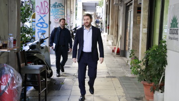 Συνεδριάζει σήμερα το Πολιτικό Συμβούλιο του ΠΑΣΟΚ: Στο επίκεντρο η δημοσκοπική κατρακύλα και οι δηλώσεις Δούκα για συνεργασία με Τσίπρα