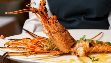 Casa Fish: Για ολόφρεσκα ψαρικά, ντομάτα όπως παλιά και top αχνιστή σουπιά