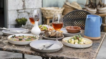 Aspasia: Πιάτα εμπνευσμένα από τη Μάνη αλλά και απ’ όλη την Ελλάδα