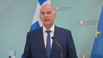Στόχοι τουρκικής παρενόχλησης ο Δένδιας και οι ομόλογοί του από Γαλλία και Ολλανδία, πριν τις υπογραφές για γαλλικές δυνάμεις στην Κύπρο