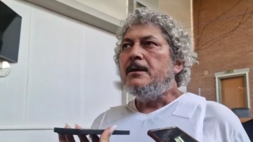 «Έζησα 3 απόπειρες δολοφονίας του Τζέιμς, και μένα ήρθαν να με σκοτώσουν» λέει η μητέρα του Δαλαμάγκα