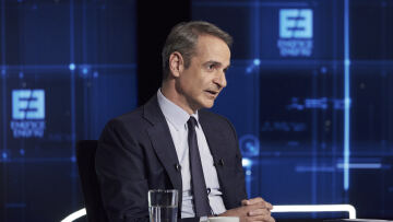 Η απίθανη ατάκα Μητσοτάκη για τις τρεις ήττες του Τσίπρα: Εσάς αν σας έπαιρναν τρεις φορές το δίπλωμα θα μπορούσατε να οδηγήσετε άλλο αυτοκίνητο;