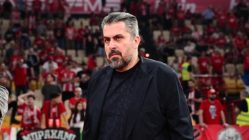 Μπαφές για επεισόδιο Τζόουνς-Ναν: «Καταδικάζουμε και τις δύο ενέργειες, ο Λεσόρ επιτέθηκε στον ταξίαρχο μέτρων ασφαλείας» 