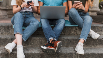 Βρετανία: Προχωρά σε απαγόρευση των social media για παιδιά κάτω των 16 ετών