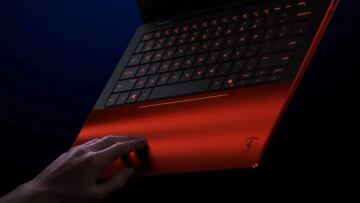 Ψηφιακά γκάζια με το laptop της Ferrari - Δείτε πόσο κοστίζει
