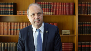 Ο πρύτανης του ΑΠΘ Κυριάκος Αναστασιάδης στο protothema: Ανεβάζουμε ταχύτητα σε όσα έπρεπε να έχουν γίνει από χρόνια, τι νέο έρχεται