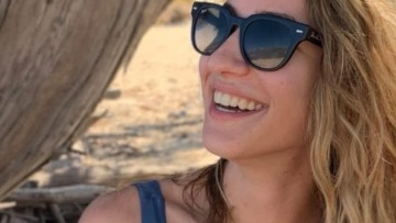 Η μητέρα της Γαρυφαλλιάς για τη γυναικοκτονία: «Είναι ένας άντρας που μπερδεύει την αγάπη με την ιδιοκτησία»