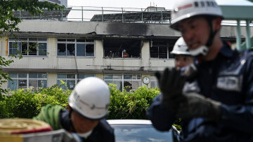 Μεγάλη φωτιά σε σχολείο στο Τόκιο, απομακρύνονται οι μαθητές, δείτε βίντεο
