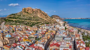 Αλικάντε: Ταξίδι στην ισπανική πόλη των χρωμάτων και των γεύσεων
