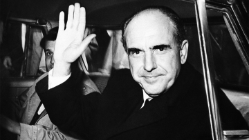 Πού... χάθηκε το ΠΑΣΟΚ 30 χρόνια μετά τον Ανδρέα: Ο Παπανδρέου ακόμα γοητεύει όχι όμως και οι «απόγονοι» του