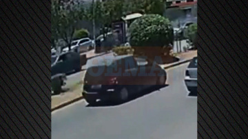 Απίστευτο περιστατικό στον Χολαργό: Οδηγός προκάλεσε καραμπόλα και επιχείρησε να διαφύγει με λεωφορείο
