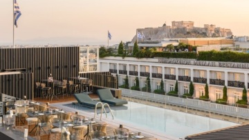 Mappemonde: Μια γαστρονομική εμπειρία στην κορυφή της Αθήνας
