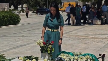 «Αχ ρε Ανδρέα» αναφώνησε η Νάντια Γιαννακοπούλου στο πολιτικό μνημόσυνο του ιδρυτή του ΠΑΣΟΚ, δείτε βίντεο