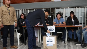 Η ΕΕ δεν εντόπισε παρατυπίες στον δεύτερο γύρο των προεδρικών εκλογών της Κολομβίας  