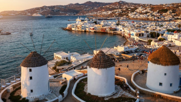 «Χτύπημα» του Ελληνικού FBI σε κύκλωμα ναρκωτικών στη Μύκονο: Συνελήφθη ο αρχηγός, ιδιοκτήτης εταιρείας με βαν στο νησί 