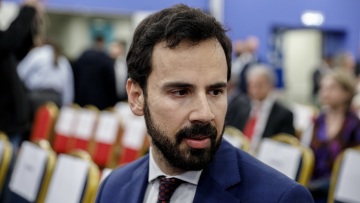 Ρωμανός: Ο Τσίπρας επικαλείται τη διαφάνεια αλλά ακόμα περιμένουμε να μας πουν πώς χρηματοδοτείται η ΕΛΑΣ