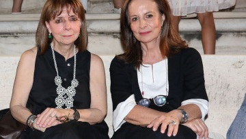Η Κατερίνα Σακελλαροπούλου και η Άννα Διαμαντοπούλου φωτογραφήθηκαν μαζί στο Ηρώδειο